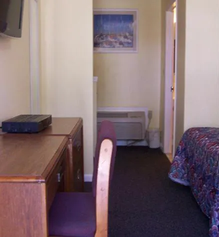 Weathervane Motel Lanesboro hotel detail image 1