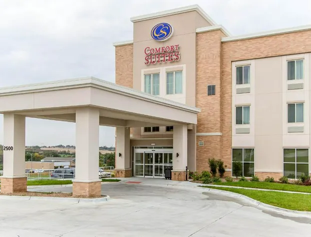 Comfort Suites West Omaha hotel detail image 1