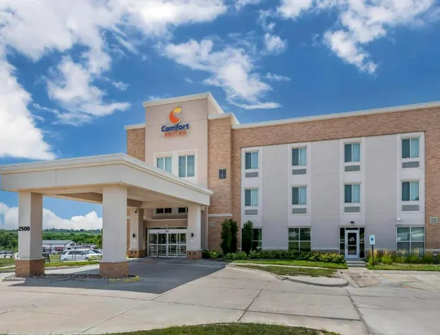 Comfort Suites West Omaha hotel detail image 1