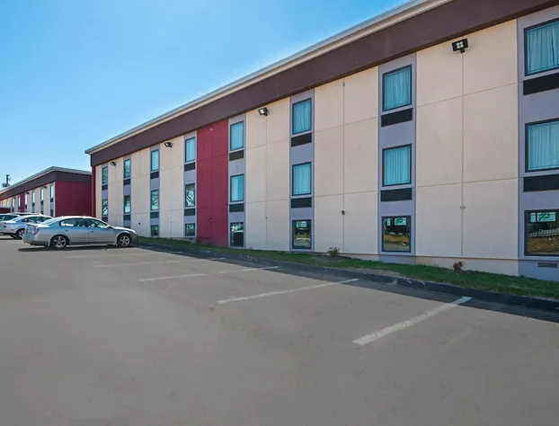 Quality Inn Near Pimlico Racetrack hotel detail image 1