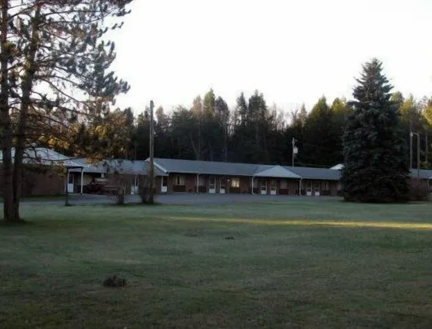 Sullivan Trail Inn & Suites hotel detail image 1