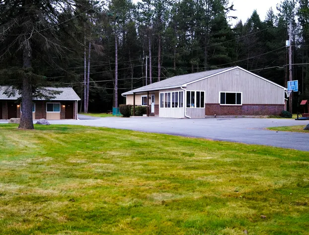 Sullivan Trail Inn & Suites hotel detail image 4