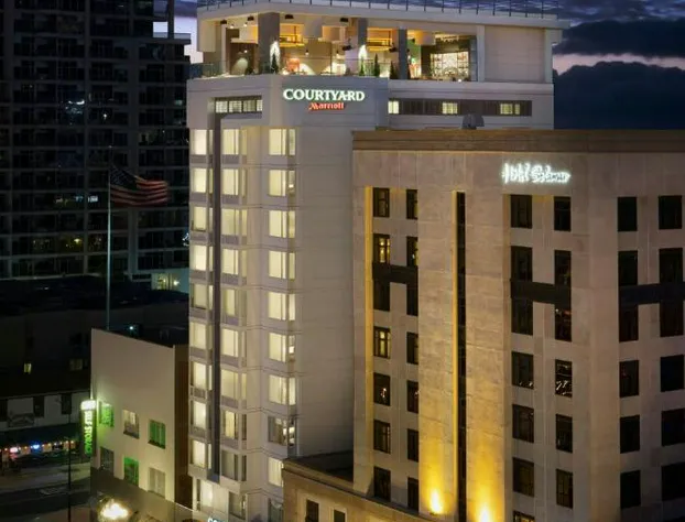Courtyard by Marriott San Diego Gaslamp/Convention Center hotel detail image 1
