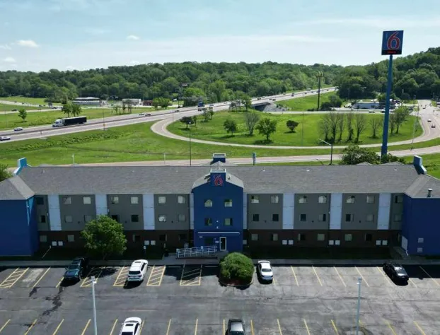 Motel 6 Caseyville, IL - Caseyville Il hotel detail image 4