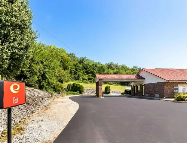 Econo Lodge hotel detail image 2