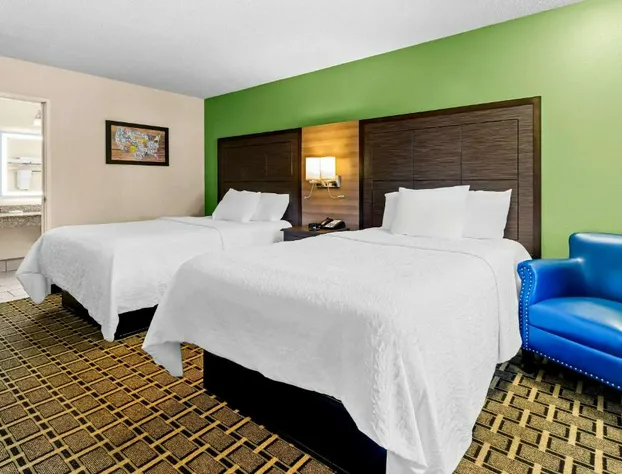 Econo Lodge Russellville hotel detail image 4