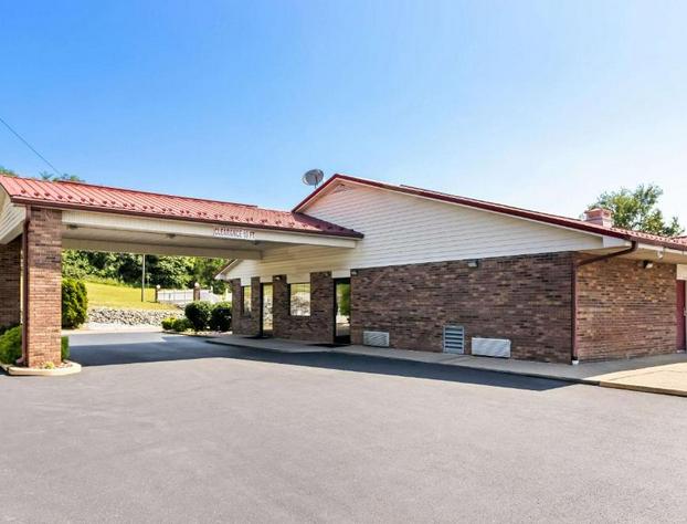 Econo Lodge hotel detail image 1