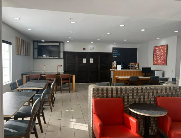 Holiday Inn Express Henderson N Evansville South by IHG hotel detail image 3