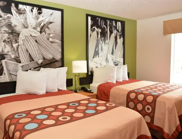 Super 8 by Wyndham Corydon hotel detail image 4