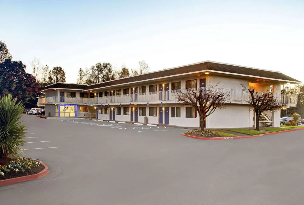 Motel 6 Troutdale, OR - Portland East hotel hero