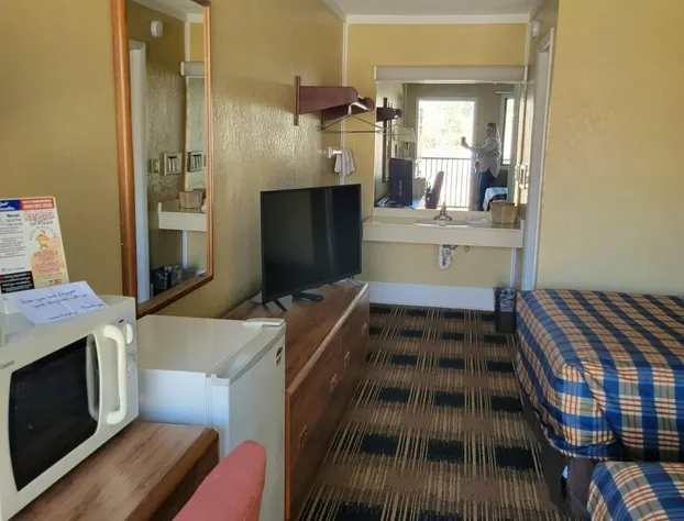 Smokies Motel hotel detail image 4