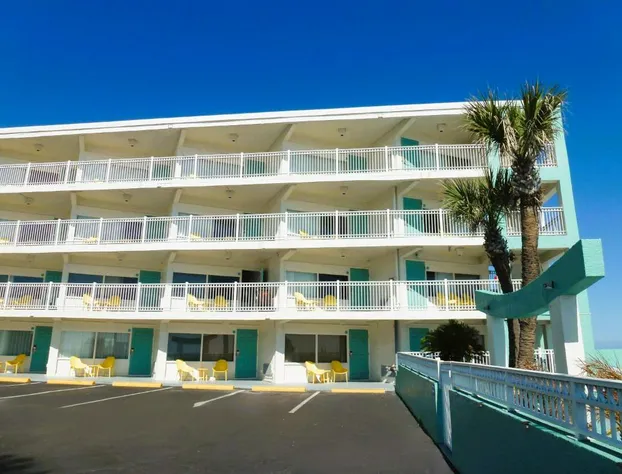 Chateau Mar Beach Resort hotel detail image 3