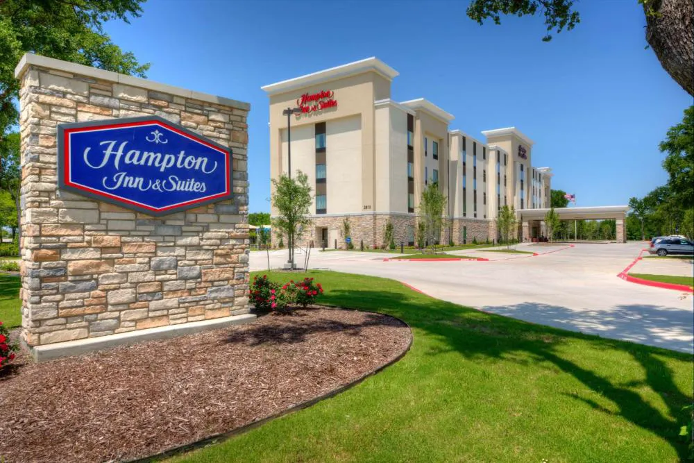 Hampton Inn & Suites Dallas/Plano-East hotel hero