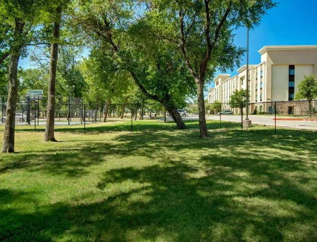 Hampton Inn & Suites Dallas/Plano-East hotel detail image 3
