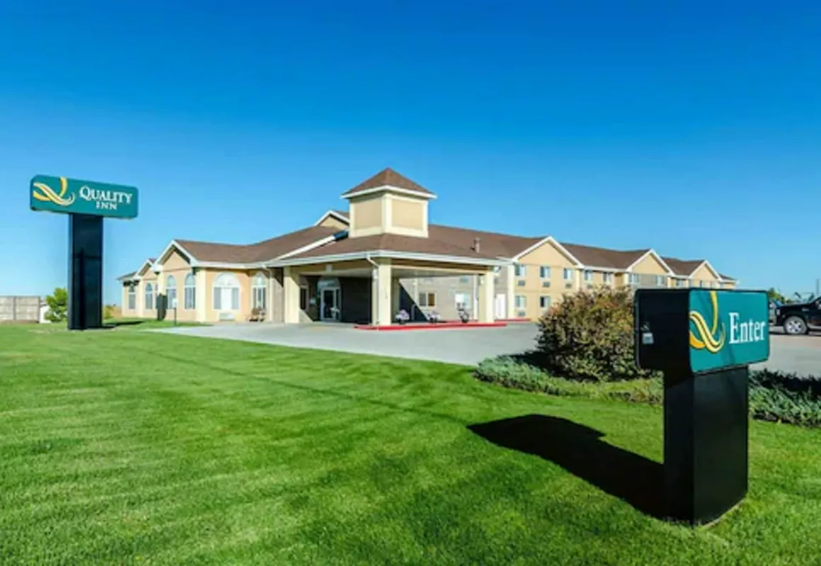 Quality Inn Alliance hotel hero