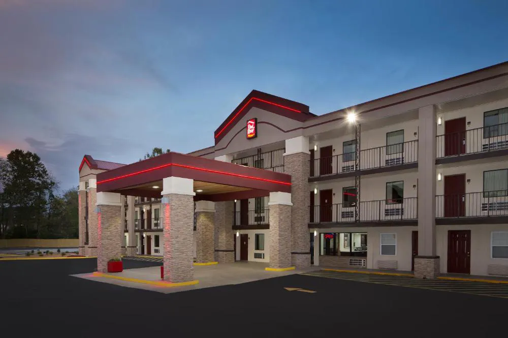 Red Roof Inn PLUS+ Birmingham East - Irondale/ Airport hotel hero