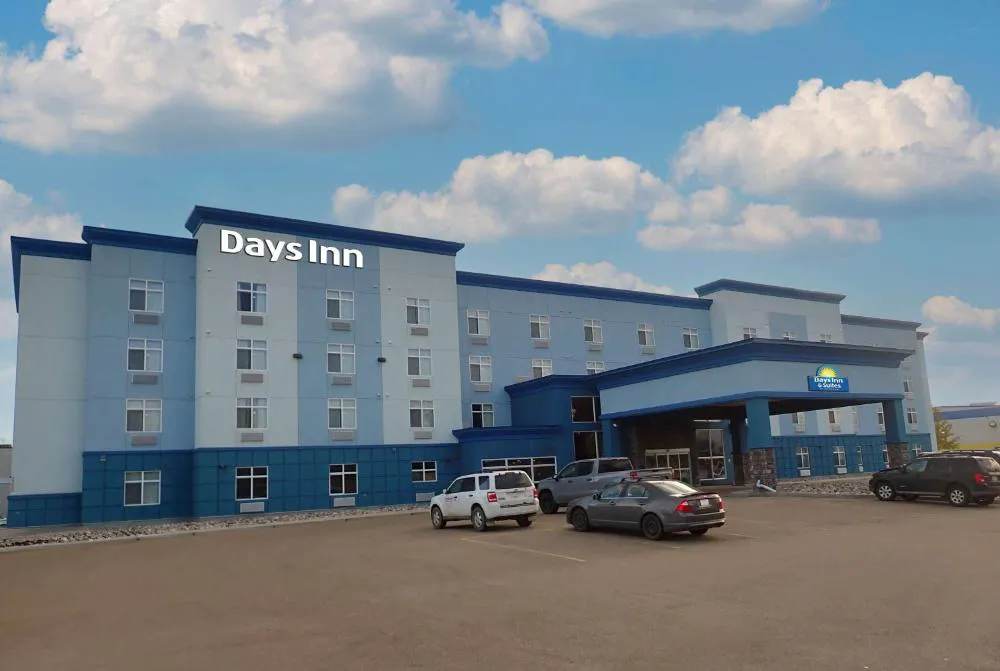 Days Inn & Suites by Wyndham Fort Saskatchewan hotel hero