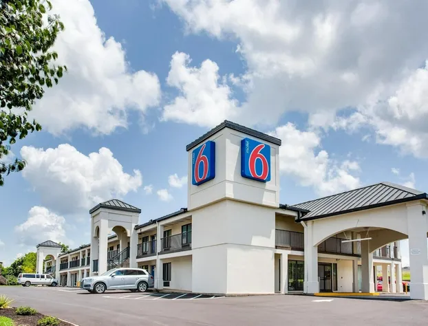 Motel 6 White House, TN hotel detail image 1
