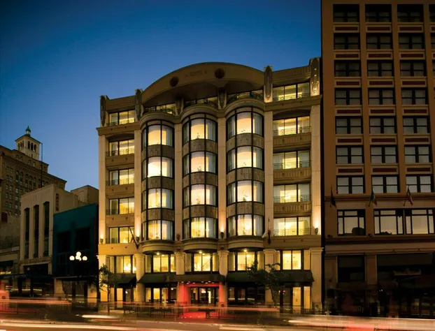 Club Wyndham Harbour Lights hotel detail image 1