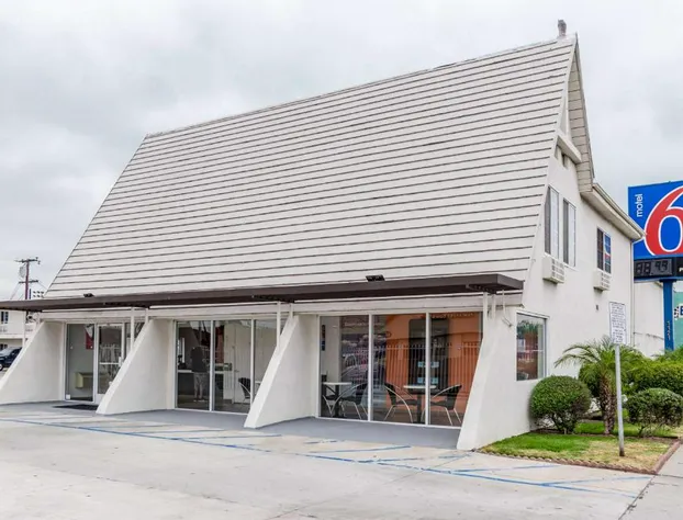 Motel 6 Long Beach, CA - International City hotel detail image 4