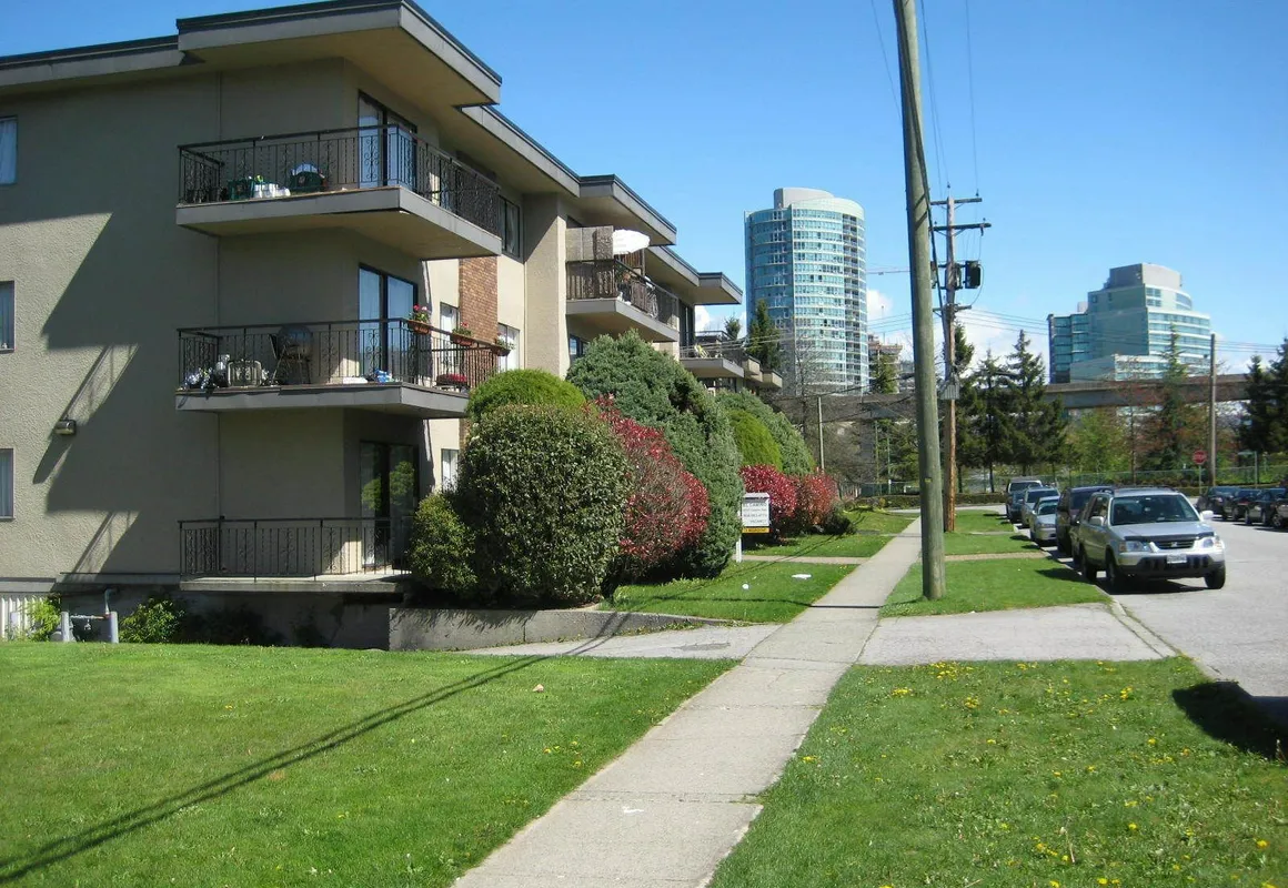 Canada Easy Lodge hotel hero