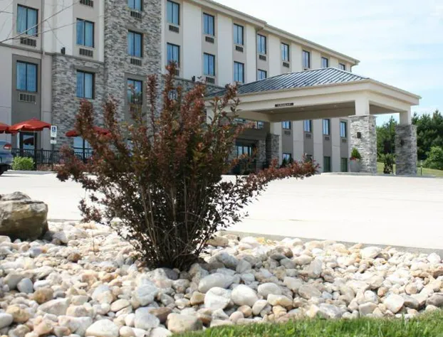 Sleep Inn & Suites Belmont / St. Clairsville hotel detail image 2