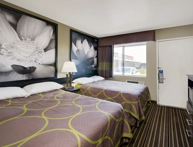 Super 8 by Wyndham Florence hotel detail image 4