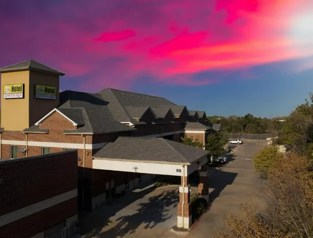 Texas Bungalows Hotel & Hotel Que at Lakeline Austin Cedar Park hotel detail image 3