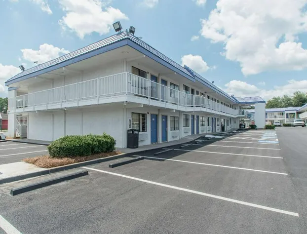 Motel 6 Norcross, GA - Atlanta Northeast hotel detail image 3