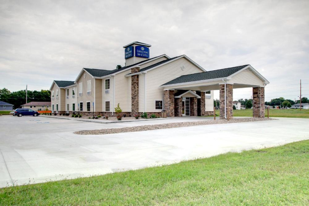 Cobblestone Inn & Suites - Schuyler hotel hero