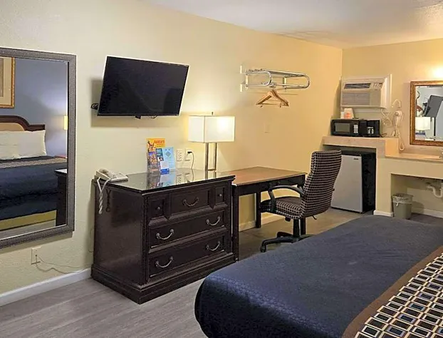 Rodeway Inn & Suites Blythe I-10 hotel detail image 4