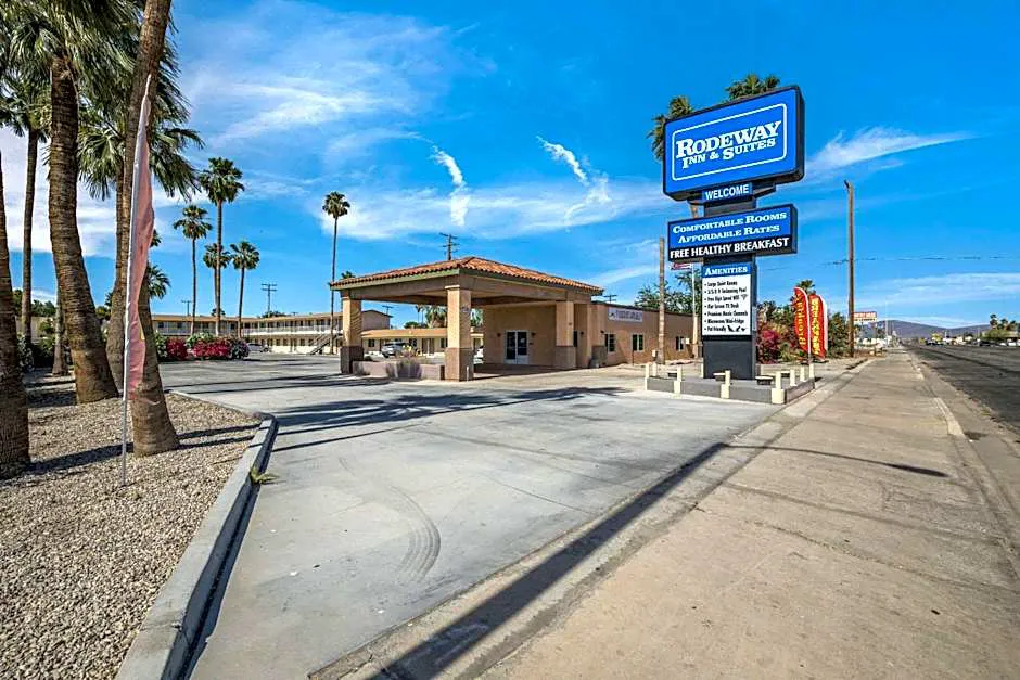 Rodeway Inn & Suites Blythe I-10 hotel hero
