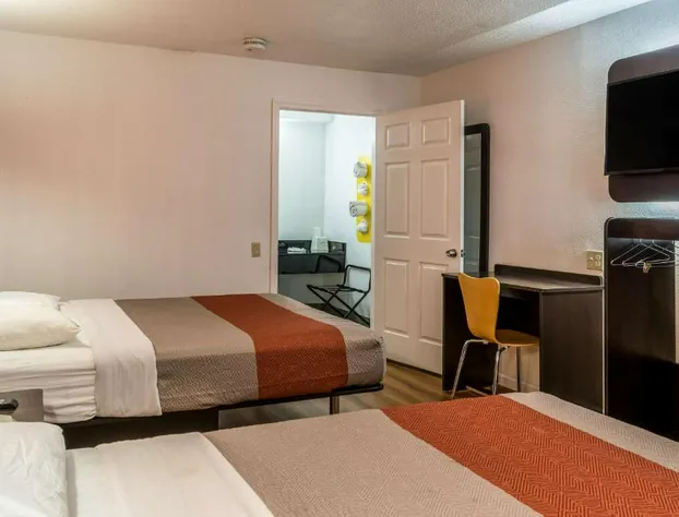 Motel 6 Florence, KY - Cincinnati Airport hotel detail image 4