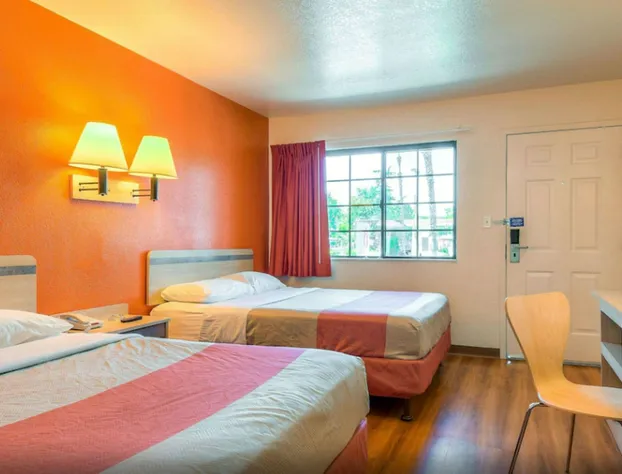 Motel 6 Pomona, CA - Los Angeles hotel detail image 2