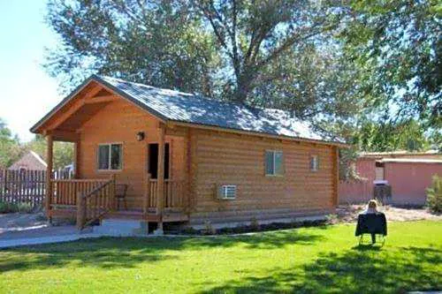 Pine Tree Inn hotel detail image 2