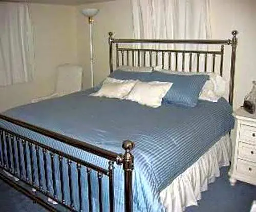 Pine Tree Inn hotel detail image 4