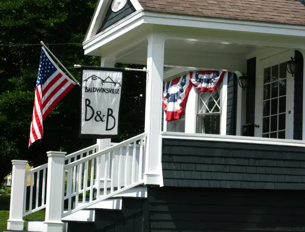 Baldwinsville B&B hotel detail image 2