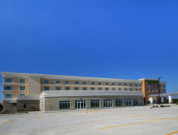 Holiday Inn Peoria At Grand Prairie by IHG hotel detail image 2