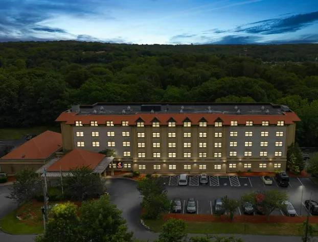 Comfort Suites Near Casinos Norwich-Uncasville CT hotel detail image 4