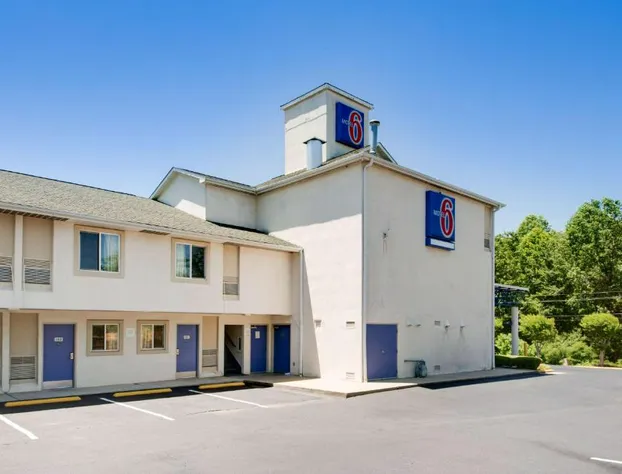 Motel 6 Statesville, NC hotel detail image 3