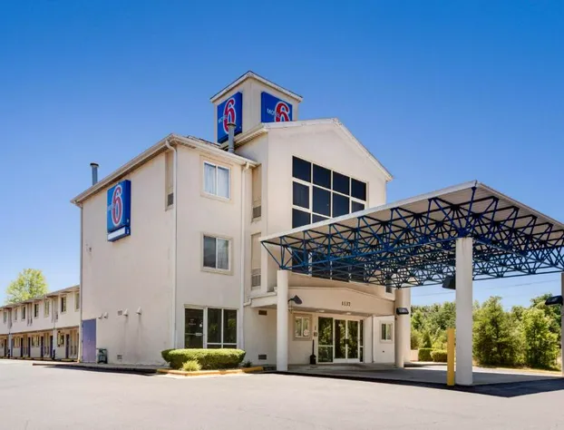 Motel 6 Statesville, NC hotel detail image 1