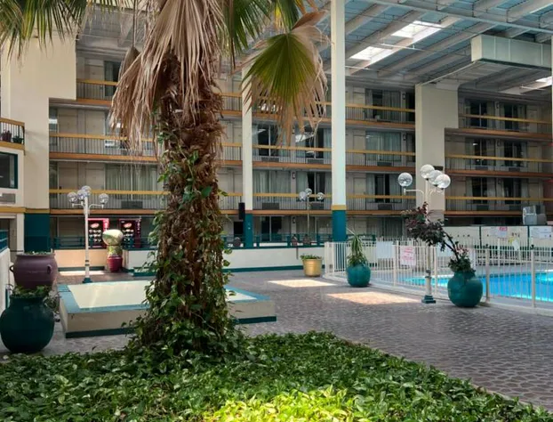 The Lodge Hotel and Banquets hotel detail image 1