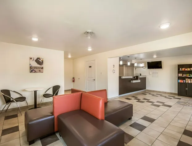 Studio 6 Huntsville, TX hotel detail image 3