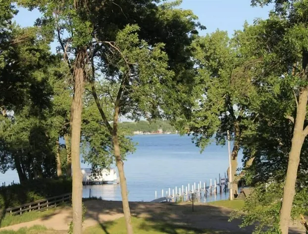 Okoboji Commons Hotel hotel detail image 3