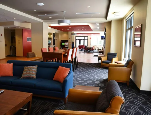 TownePlace Suites Lawrence Downtown hotel detail image 2