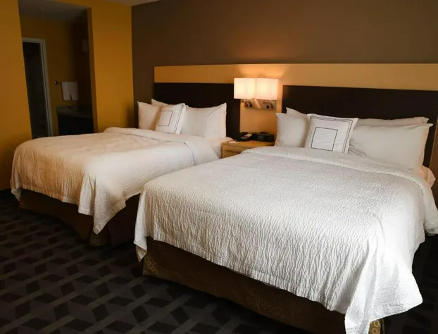 TownePlace Suites Lawrence Downtown hotel detail image 4