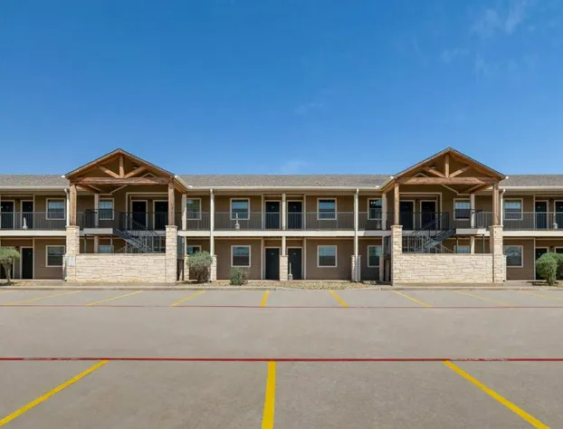 Eagle's Den Suites Big Spring a Travelodge by Wyndham hotel detail image 3