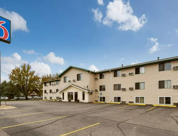 Motel 6 Albert Lea, MN hotel detail image 1