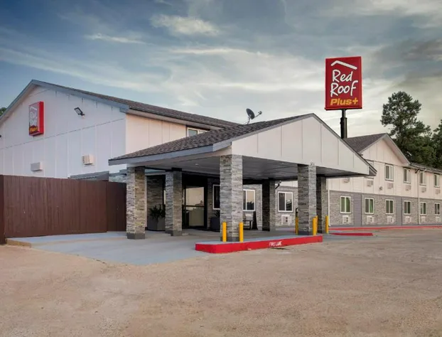 Red Roof Inn PLUS+ Huntsville hotel detail image 2