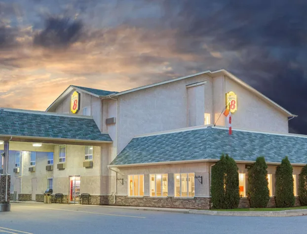 Super 8 by Wyndham Fort Frances hotel detail image 2